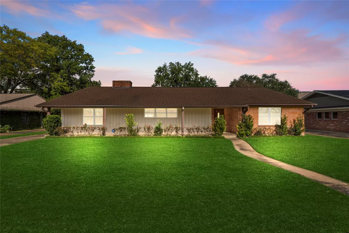 Houston, TX 77027,3810 Wickersham LN