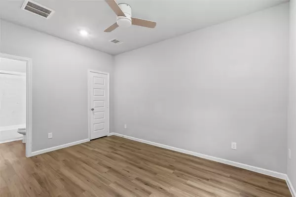 Houston, TX 77028,8161 Tate ST #B