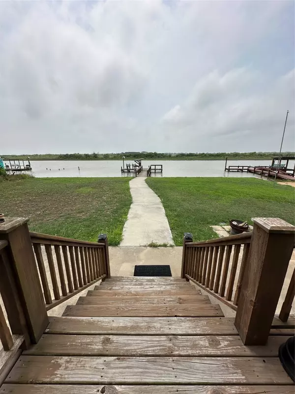 822 SEAGULL ROAD, Sargent, TX 77414
