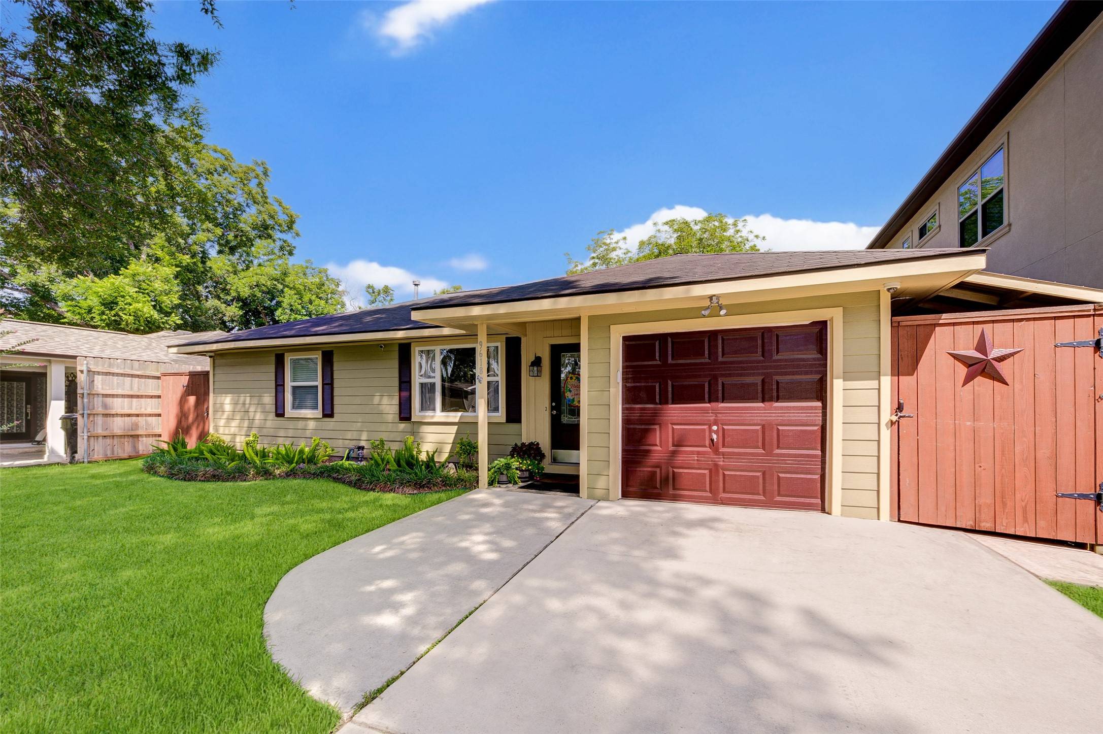 Houston, TX 77025,9618 Chatfield ST