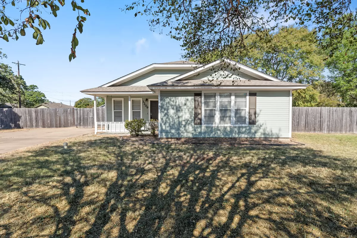 Bryan, TX 77803,3209 Chapel CT