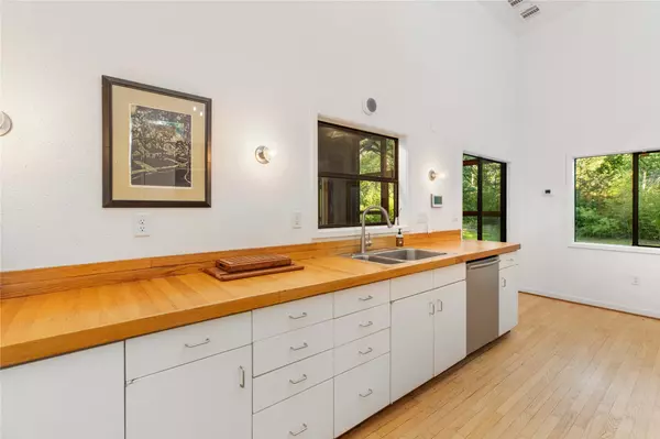 College Station, TX 77845,1601 Frost DR