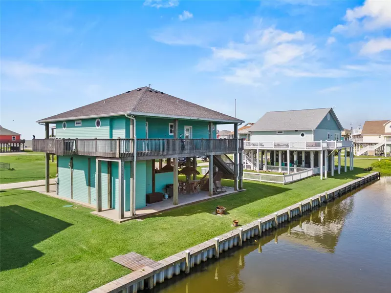 2617 Breaker DR, Port Bolivar, TX 77650