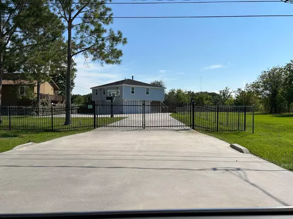 Hitchcock, TX 77563,8445 Delesandri RD