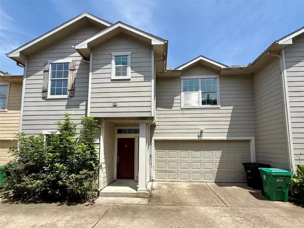 1903 Fletcher ST, Houston, TX 77009