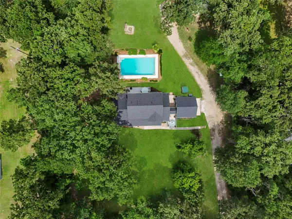 6803 E Treaschwig RD, Spring, TX 77373