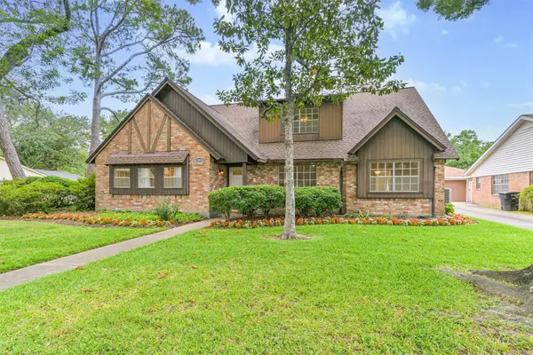 15415 Saint Cloud DR, Houston, TX 77062