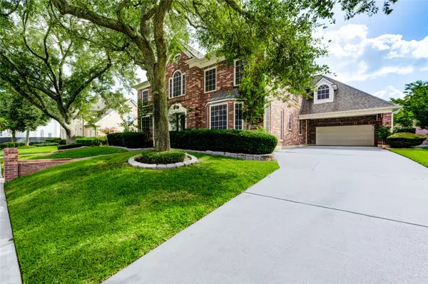 Sugar Land, TX 77479,90 Heathrow LN