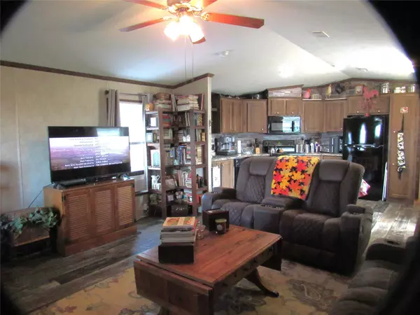 Wolfe City, TX 75496,269 CR 1008