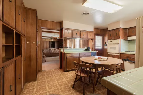Brenham, TX 77833,1205 Lauraine ST