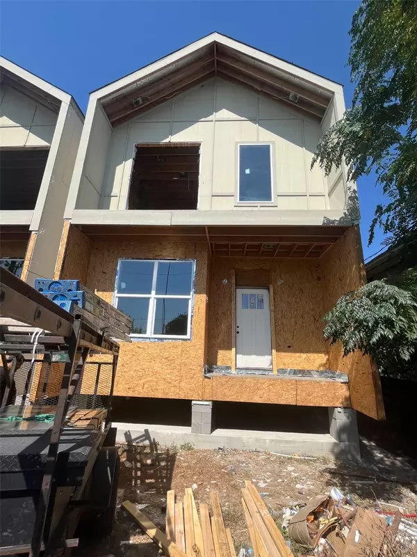 2917 Crane St ST #C-D, Houston, TX 77026