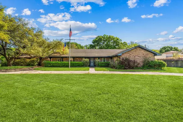 Houston, TX 77074,8907 Wateka DR