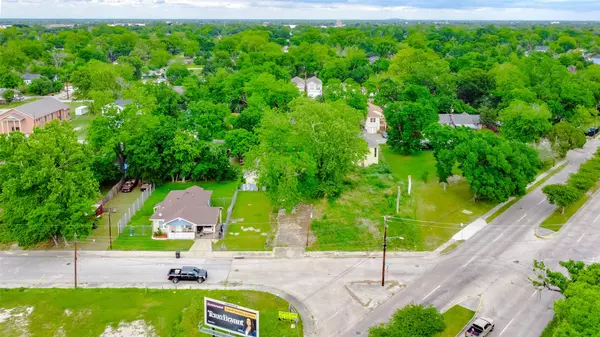 6806 Tuskegee ST,  Houston,  TX 77091