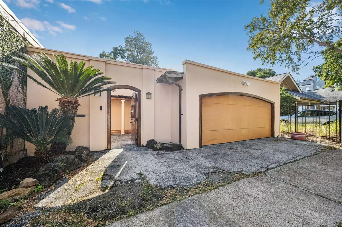 Houston, TX 77006,1912 Taft ST