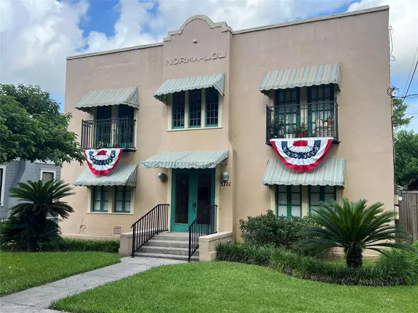 3711 Reagan ST, Houston, TX 77009