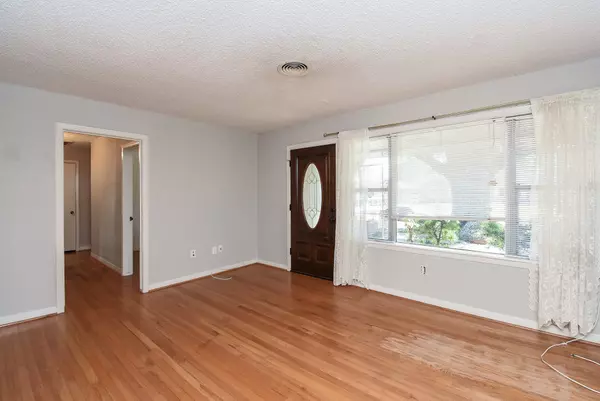 Houston, TX 77018,870 Judiway ST