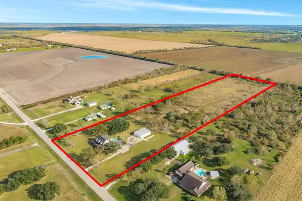 Danbury, TX 77534,310 County Road 47