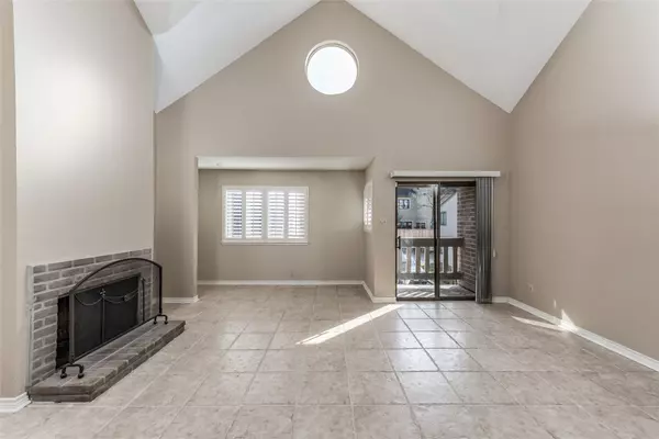 Houston, TX 77057,1114 Augusta DR #17