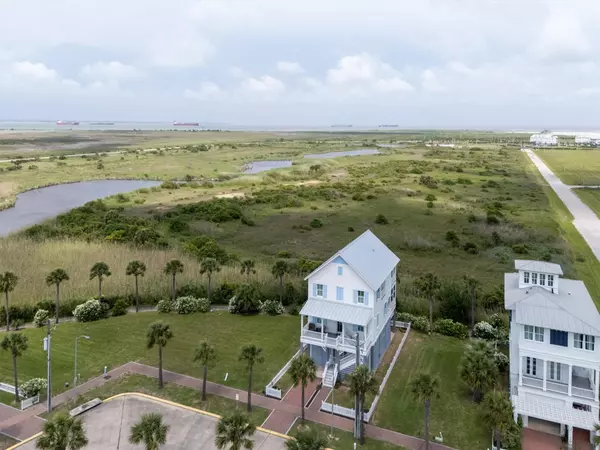 Galveston, TX 77550,614 Beachtown DR