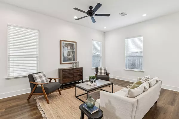 Houston, TX 77009,1230 Mcneil ST