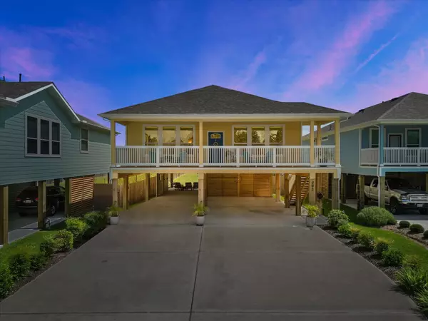 293 Bay Oaks DR,  La Porte,  TX 77571