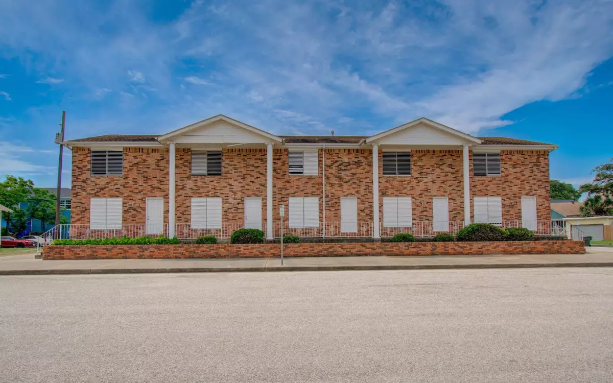 Galveston, TX 77550,711 7th ST