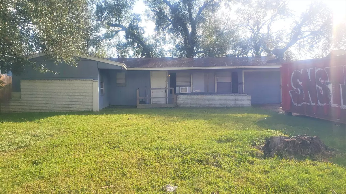 Houston, TX 77033,5834 Lyndhurst DR