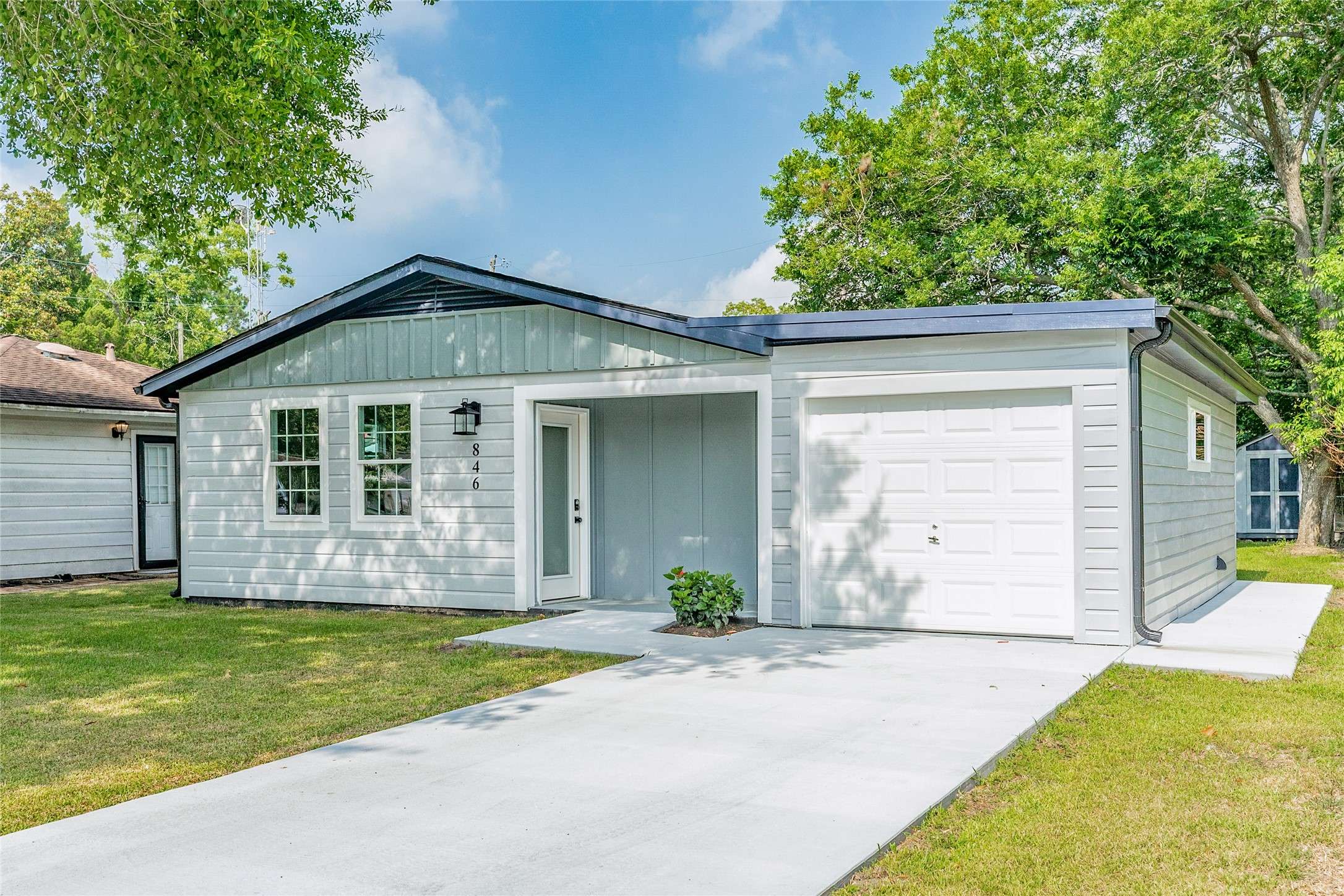 846 S Anderson ST,  Angleton,  TX 77515