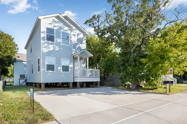 4020 Avenue N 1/2 #Front, Galveston, TX 77550