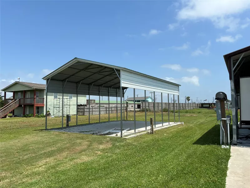 992 S Monkhouse DR, Crystal Beach, TX 77650