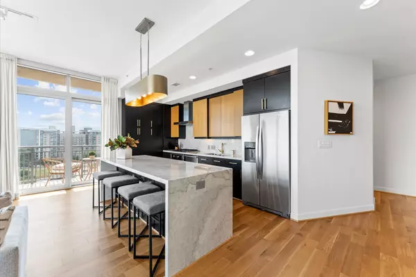 Houston, TX 77027,2207 Bancroft ST #1104