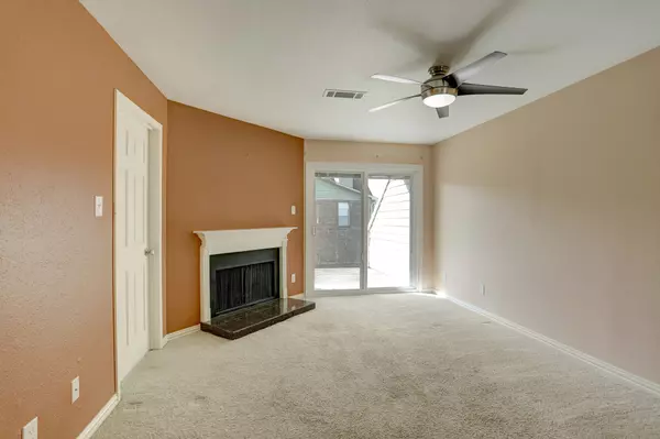 Webster, TX 77058,18800 Egret Bay BLVD #209