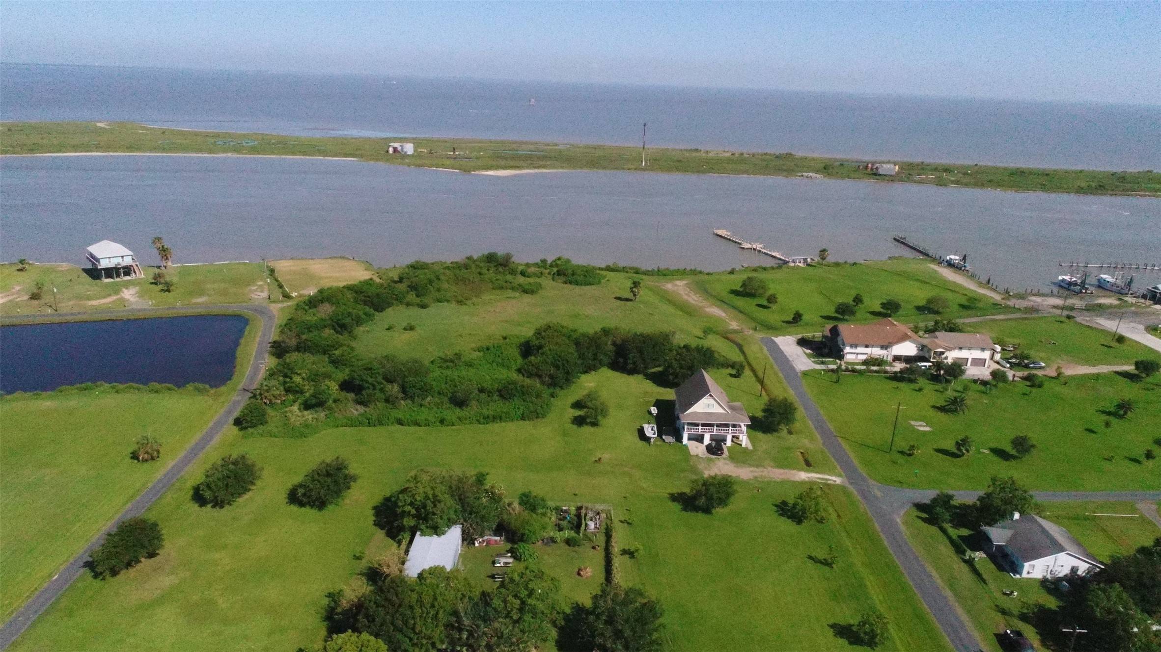 Port Bolivar, TX 77650,516 Overton AVE