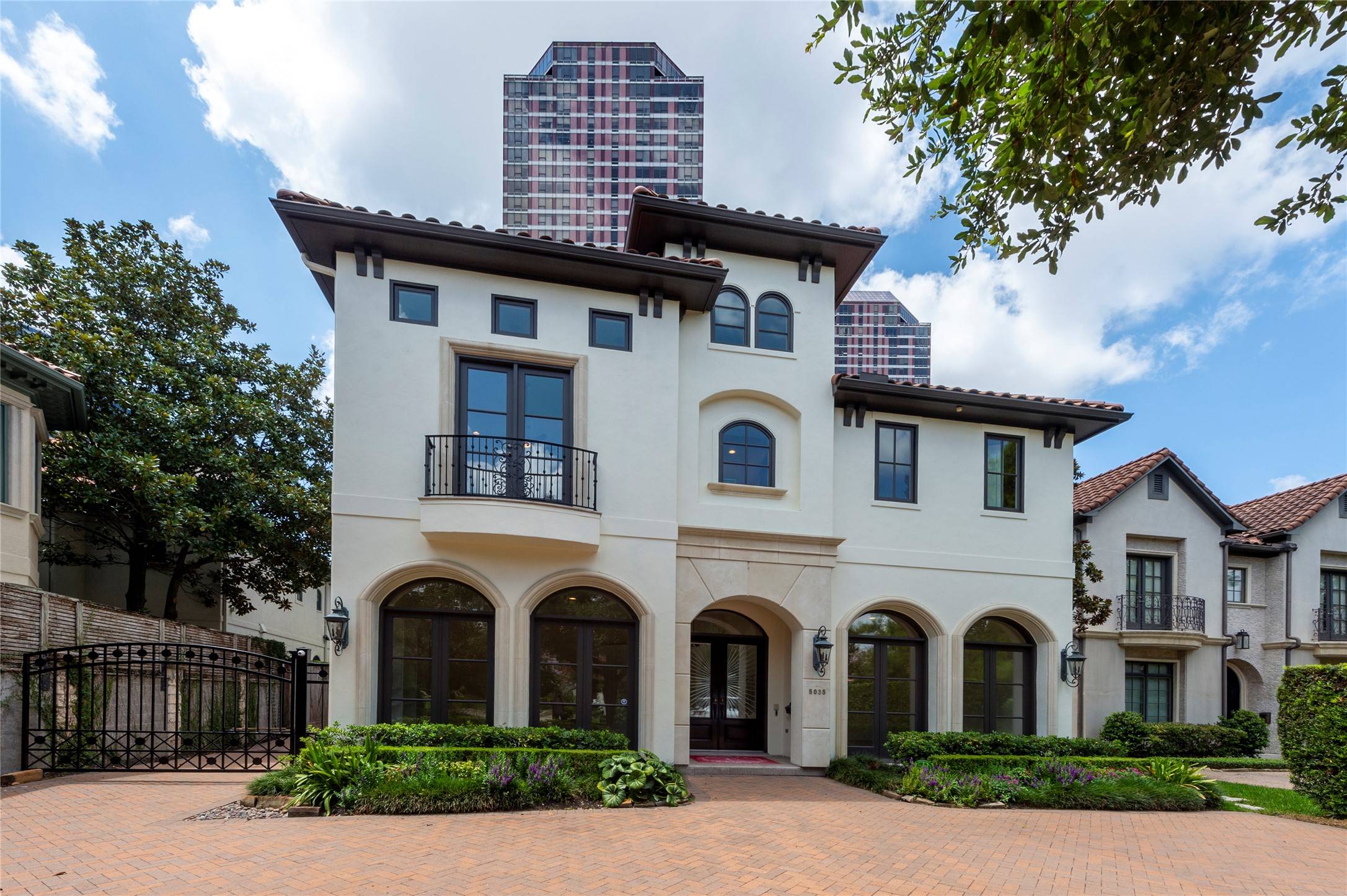 Houston, TX 77056,5035 Fieldwood DR