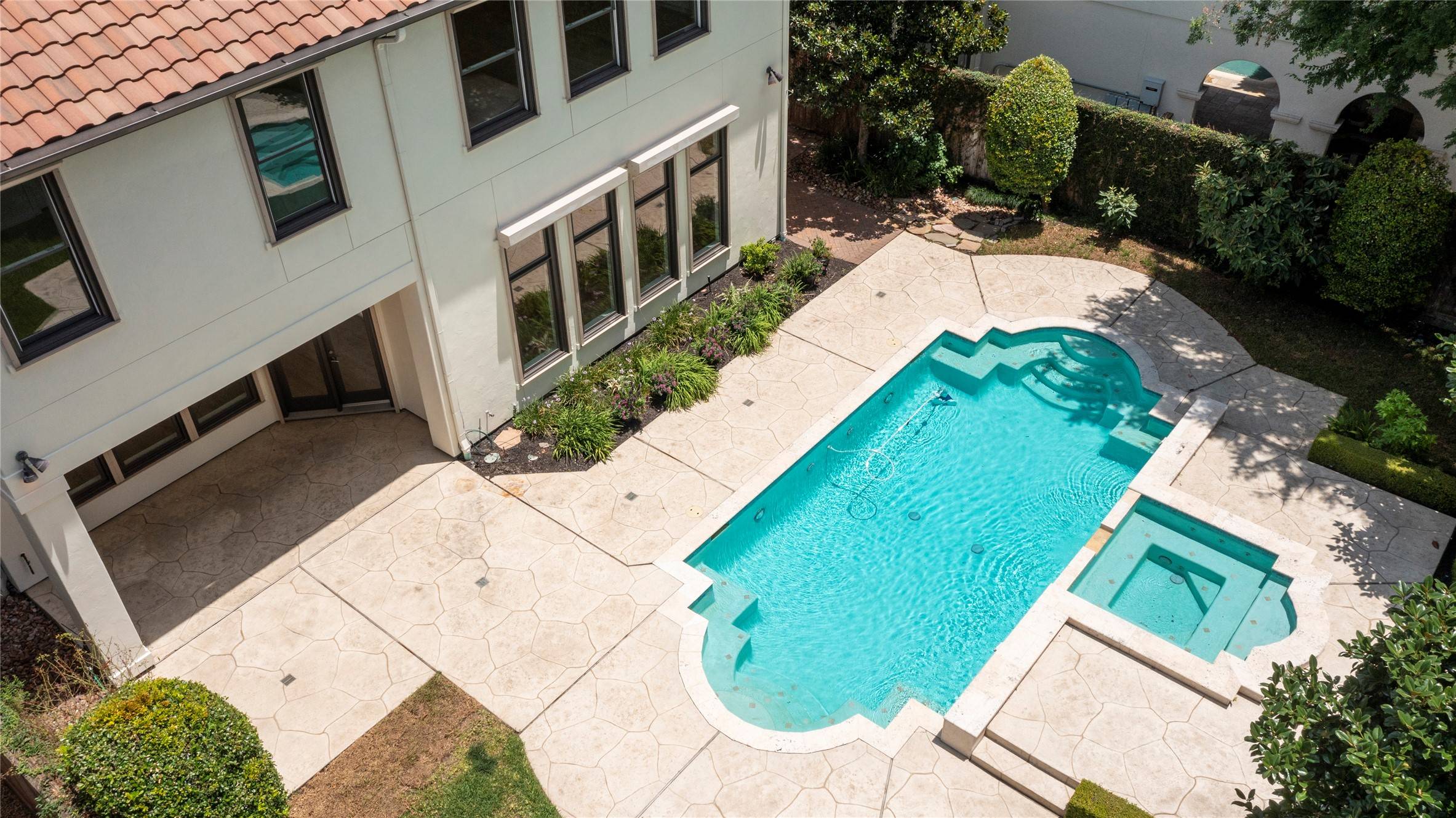 Houston, TX 77056,5035 Fieldwood DR