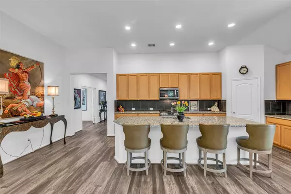 2012 Elkington CIR, Conroe, TX 77304