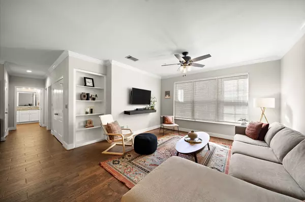 1711 Old Spanish TRL #114, Houston, TX 77054