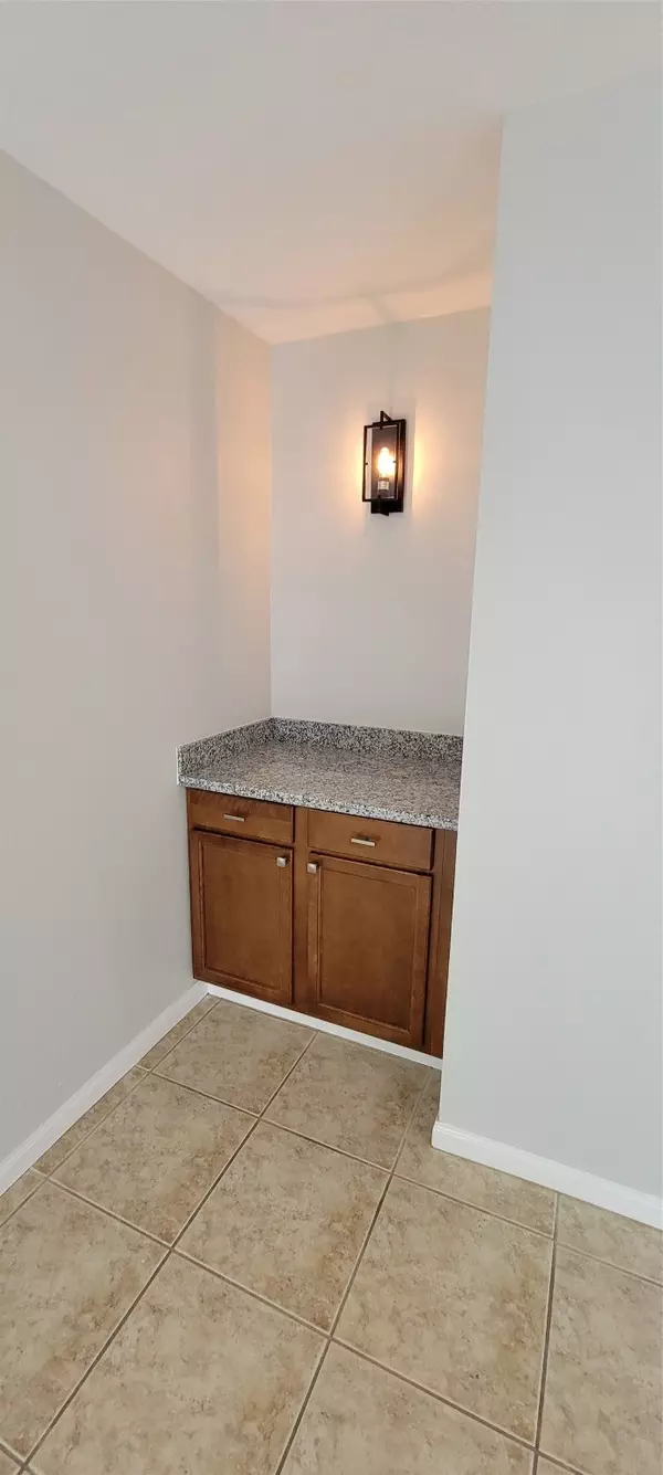 The Woodlands, TX 77380,36 Field Flower CT