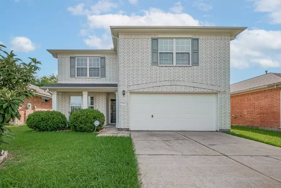 9714 Angleside LN, Sugar Land, TX 77498