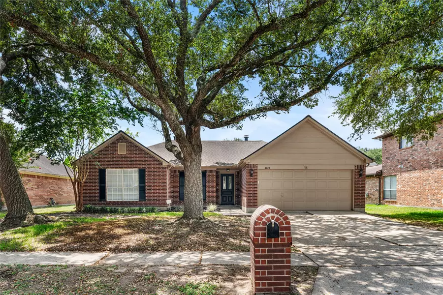 4622 Monaco LN, Pasadena, TX 77505