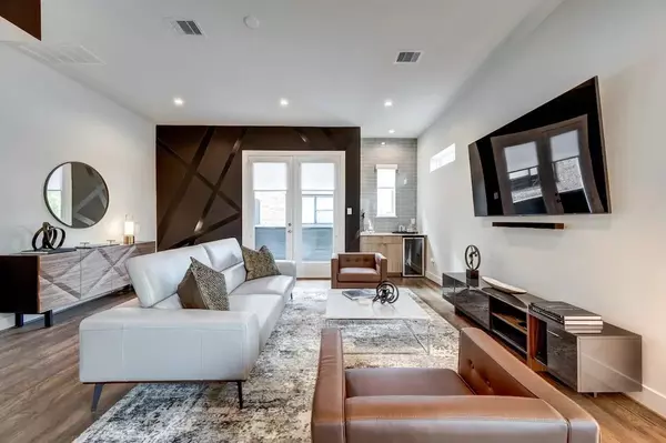 Houston, TX 77057,5853 Dolores ST