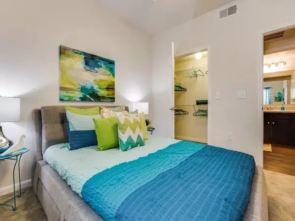 San Antonio, TX 78247,14722 Nacogdoches Rd #2201