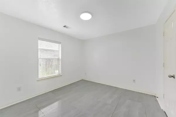 Hitchcock, TX 77563,7022 Sun Creek DR