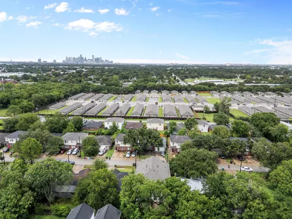 Houston, TX 77021,3732 Amos ST