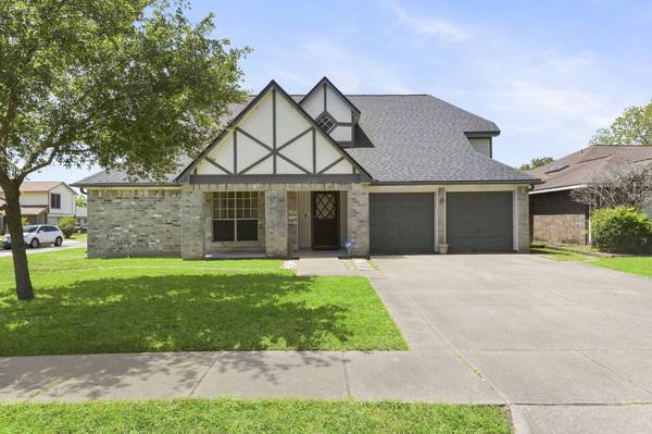 3816 Redbud DR,  La Porte,  TX 77571