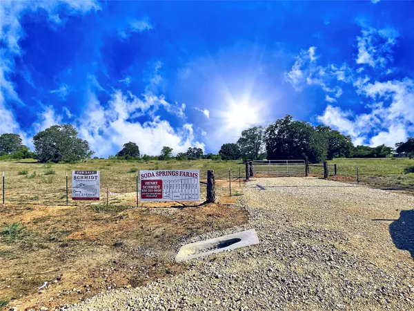 Luling, TX 78648,5350 Soda Springs