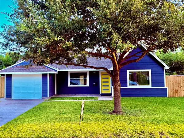 7118 Edgemoor DR, Houston, TX 77074