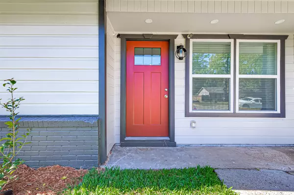 Houston, TX 77016,10531 Royal Oaks DR