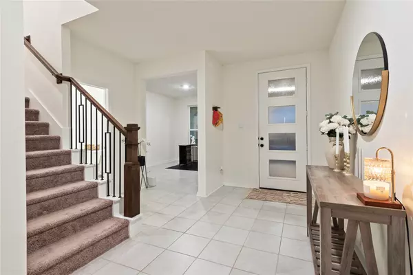 La Marque, TX 77568,1323 Green Jay LN