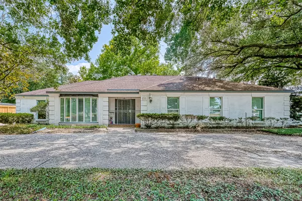 5319 S Braeswood Boulevard, Houston, TX 77096